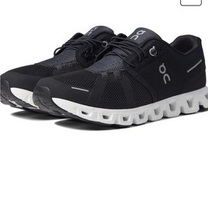 On Running Women’s Cloud 5 Sneakers